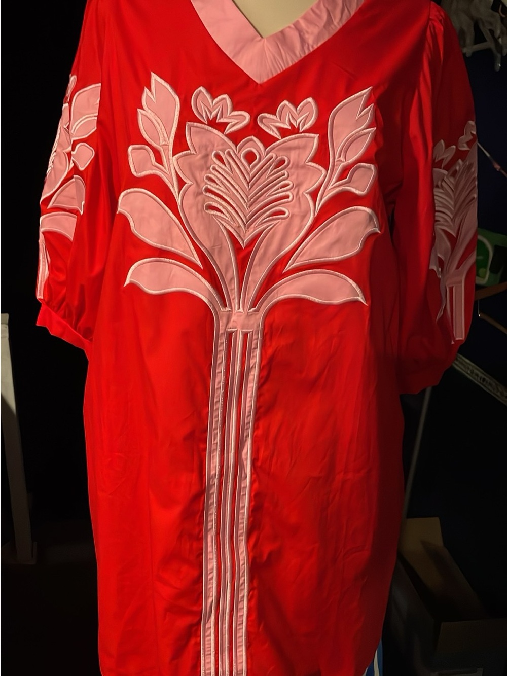 Women’s summer appliqué floral mini dress v- Neck puff sleeve casual with pock